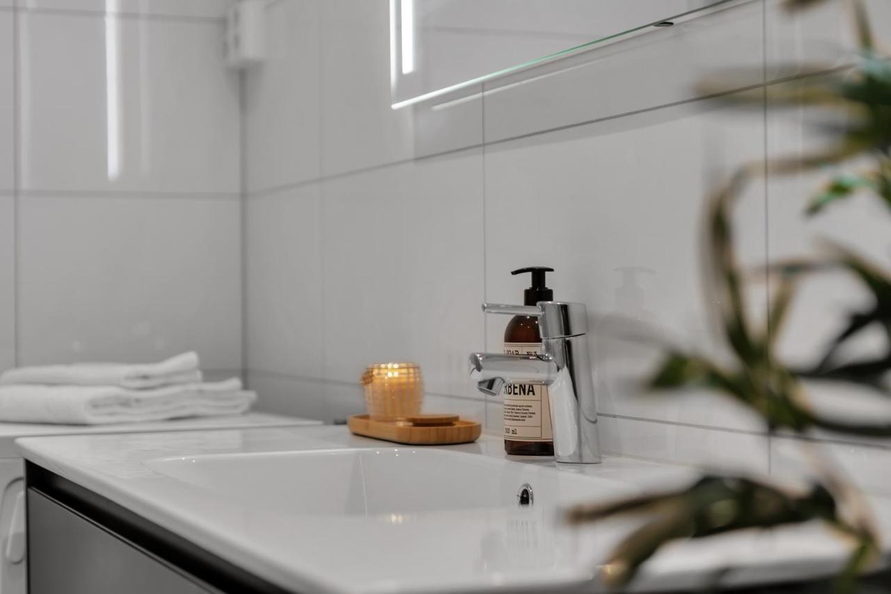 Arctic Homes - Quality Living ทรอมโซ ภายนอก รูปภาพ